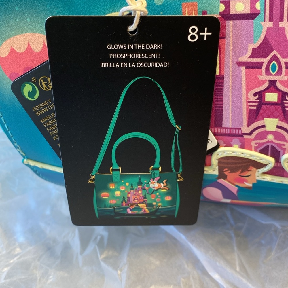 ✨✨SOLD✨✨Loungefly Disney Tangled Rapunzel Castle Glow in the Dark Crossbody Bag - Picture 14 of 14